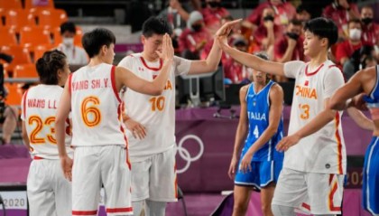 28日看点：跳水举重体操冲金 赛艇3X3女篮期待突破