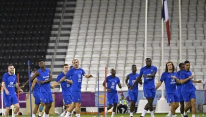 欧冠-【前瞻】法国再度上演轮换大戏，崭新课题考验德尚