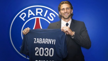 英超-扎巴尔尼：巴黎是大俱乐部 我需要赢得所有对抗&amp;但我喜欢承受压力