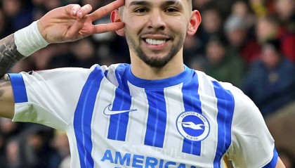 英超-记者：恩西索的未来仍不确定，加拉塔萨雷加入球员争夺战