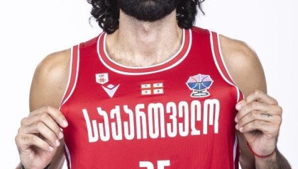 艺术气息！魔术&amp;amp;格鲁吉亚中锋比塔泽在社交媒体晒出自己的新造型